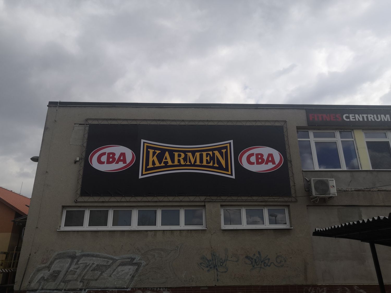Veľkoplošná tlač, realizácia